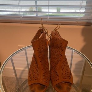 Lace back square heel sandals